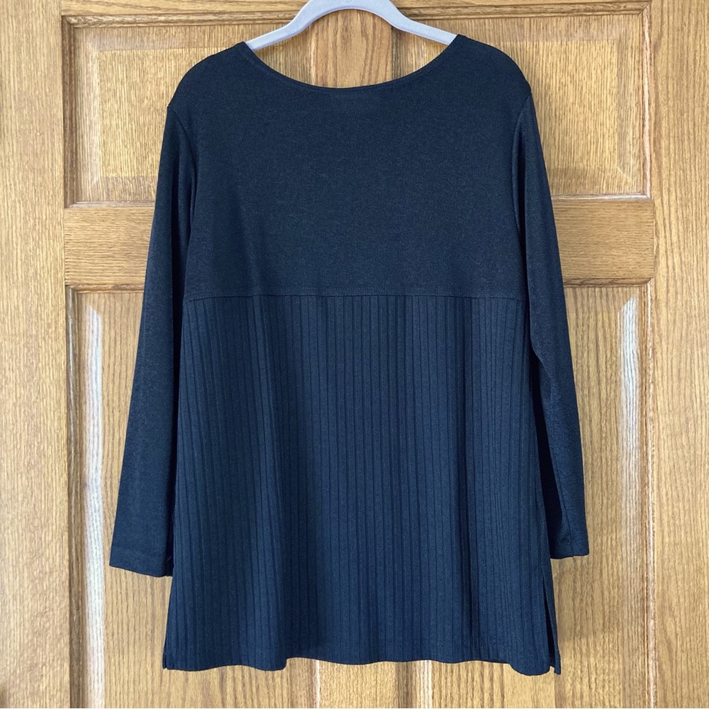 5/$15 Vintage Nicole Studio Black Top with Mixed Textures 6